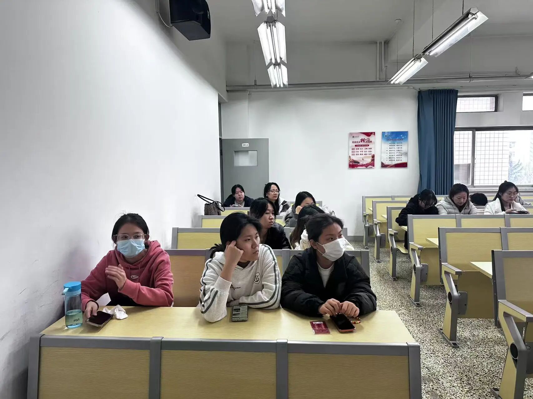 微信图片_2025-11-14_084955_491.jpg